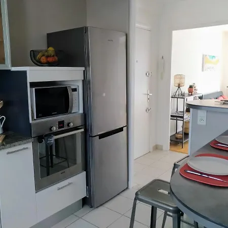 Appartement L'océan à 100m Via Venelle Privée, La Close à 500m, L'archipel Des Glénan à L'horizon *